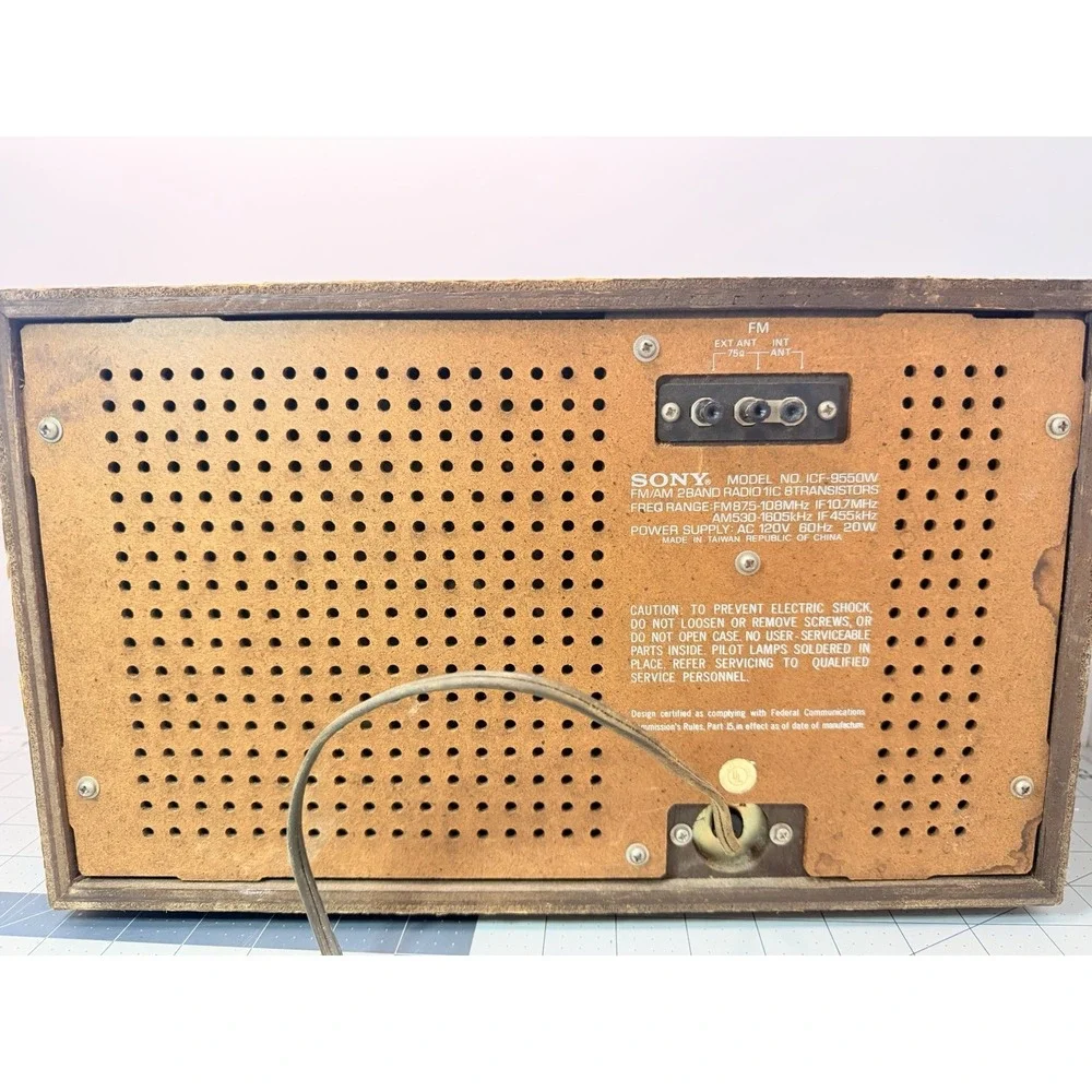 Vintage Sony ICF-9550W AM/FM 2-Band Tabletop Radio (Wood Cabinet) Works Video